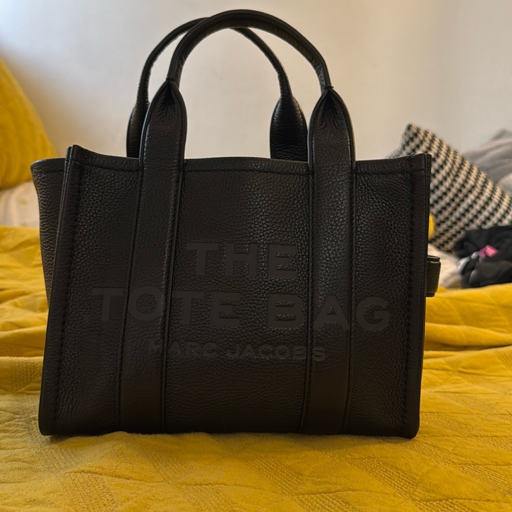Marc Jacobs “The Tote Bag” 
Color: Black 
Size: Small